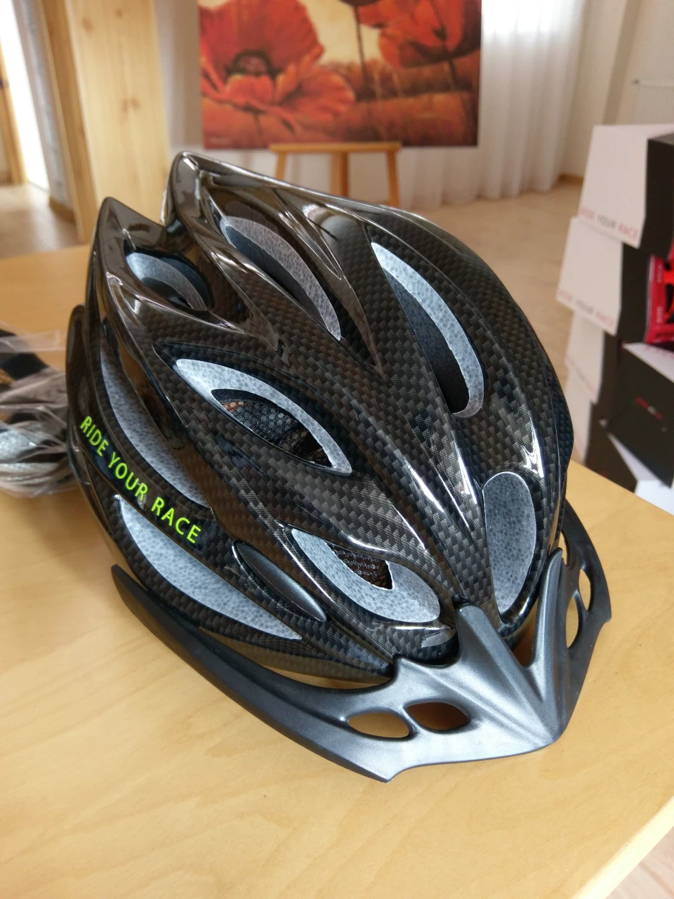 3. Casca R2 WIND ATH01A Carbon