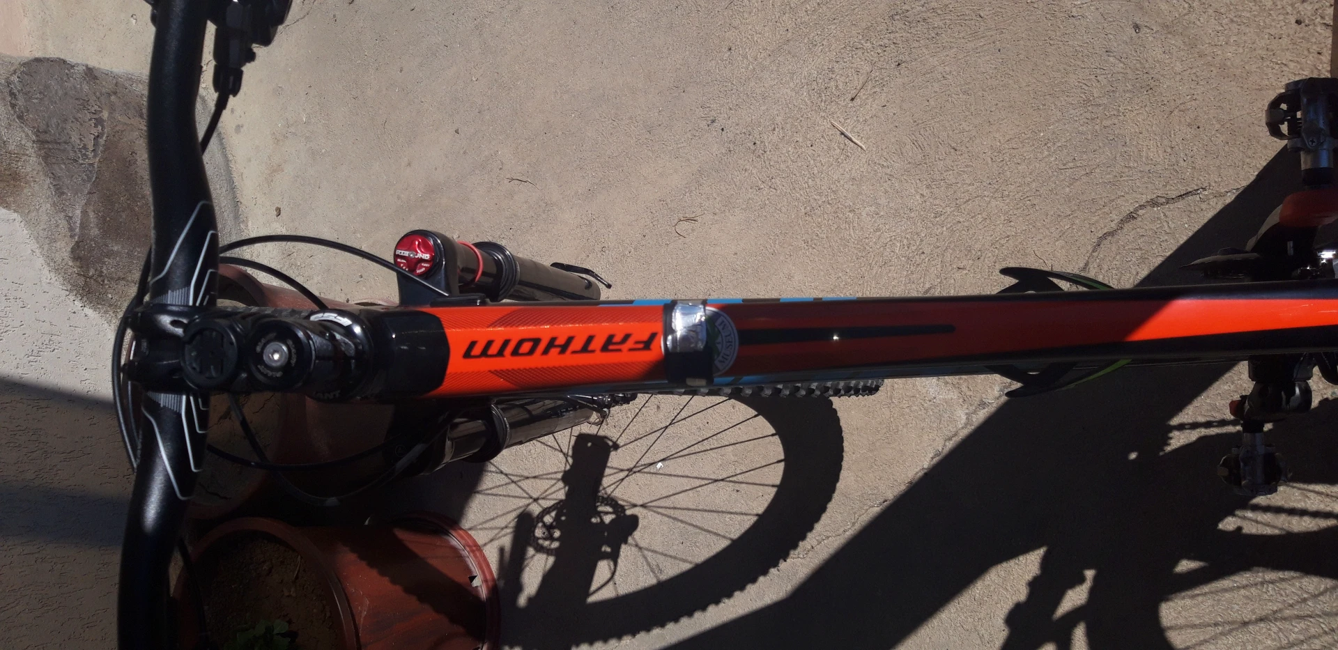 1. Bicicleta giant