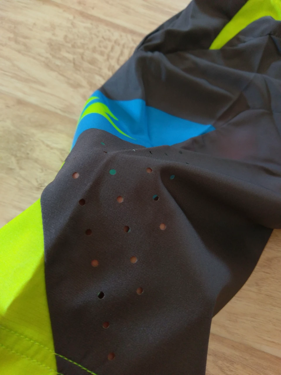1. Pantaloni scurti Trail/Enduro Royal Racing Victory Race Charcoal Yellow Cyan