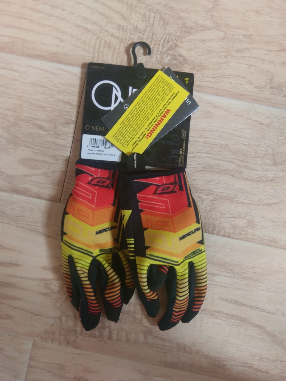 4. Manusi O'neal Jump Glove