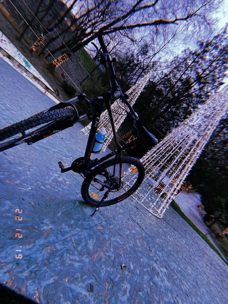 1. BICICLETA FURATA