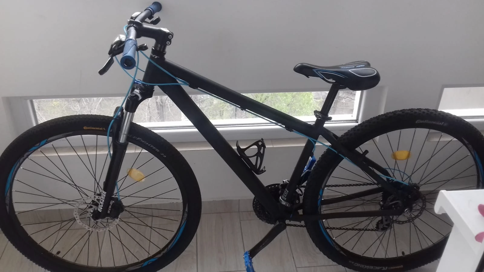 1. Cumpar cadru mtb