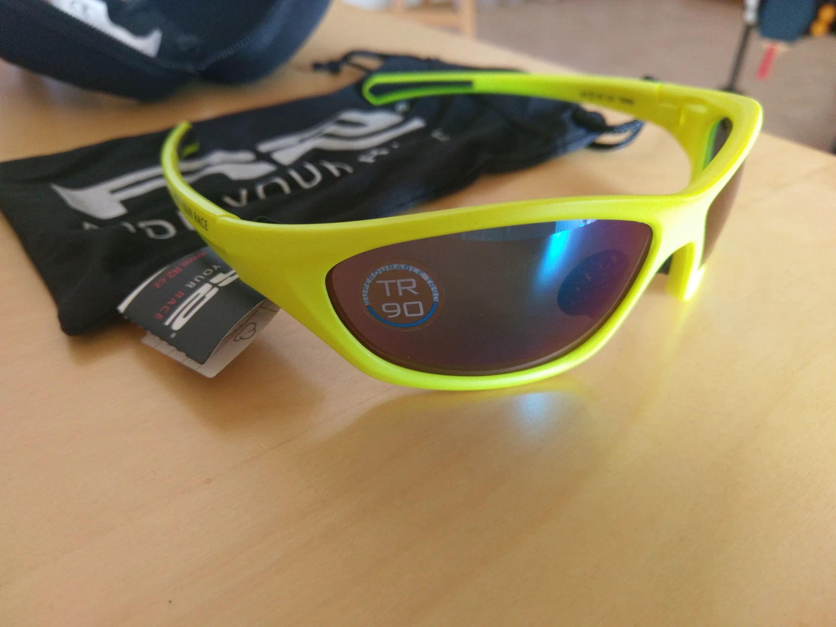 3. Ochelari R2 AT093C pentru copii