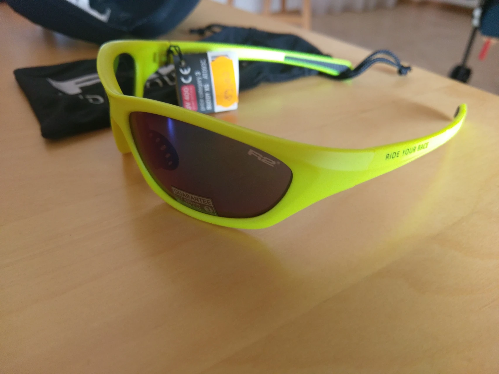2. Ochelari R2 AT093C pentru copii