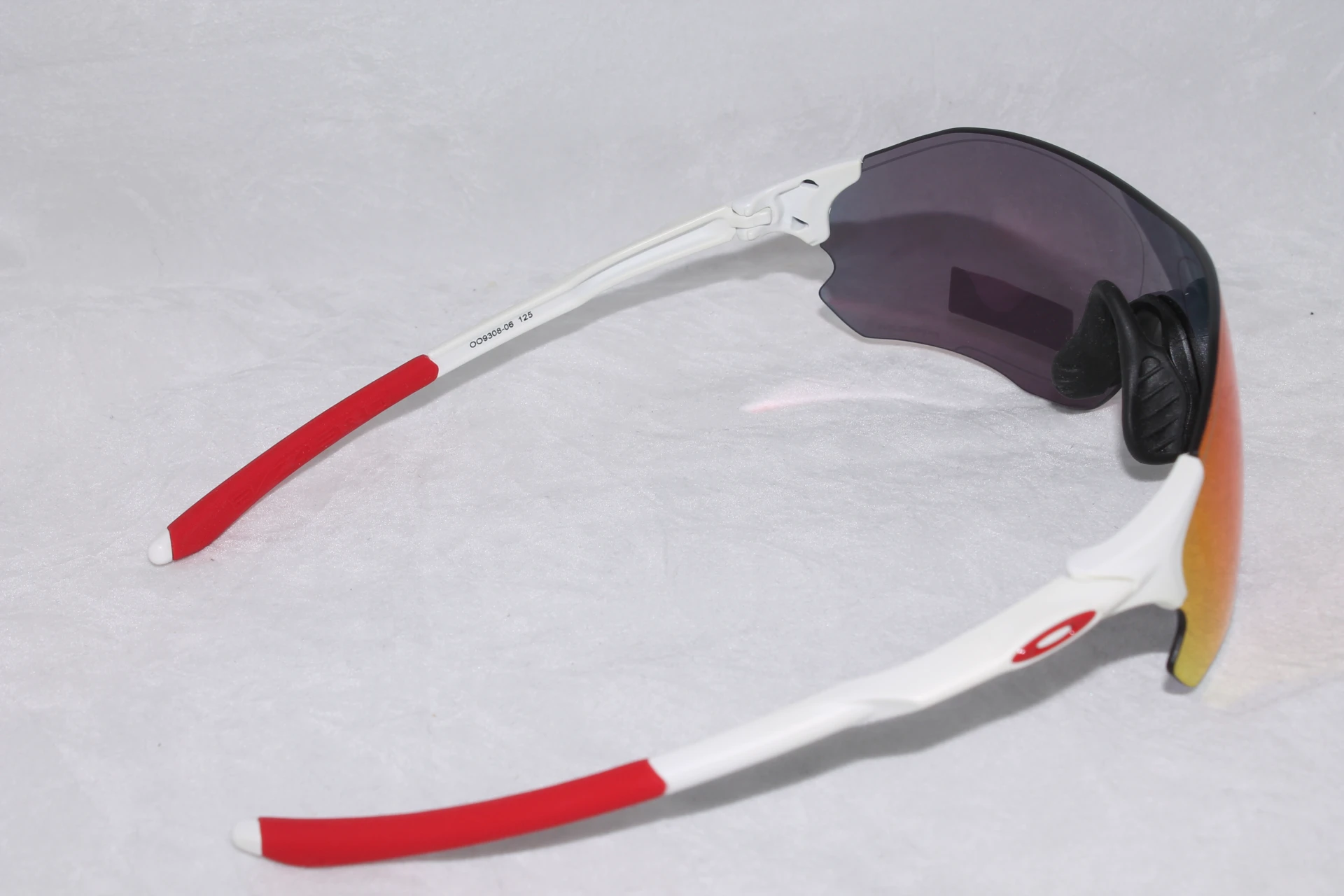 1. Ochelari Oakley EvZero Path matte white Prizm Road