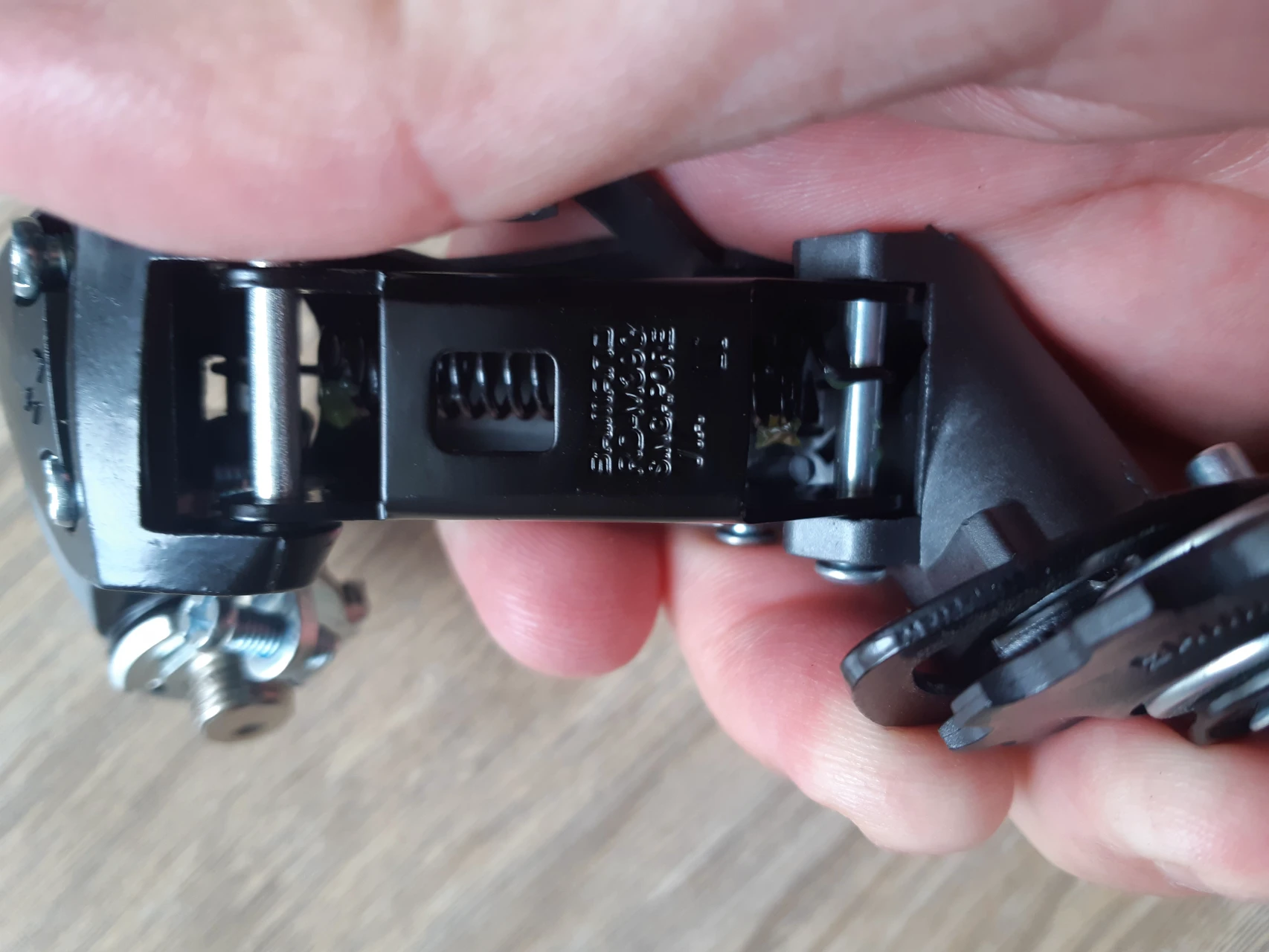 1. Schimbator Shimano Acera