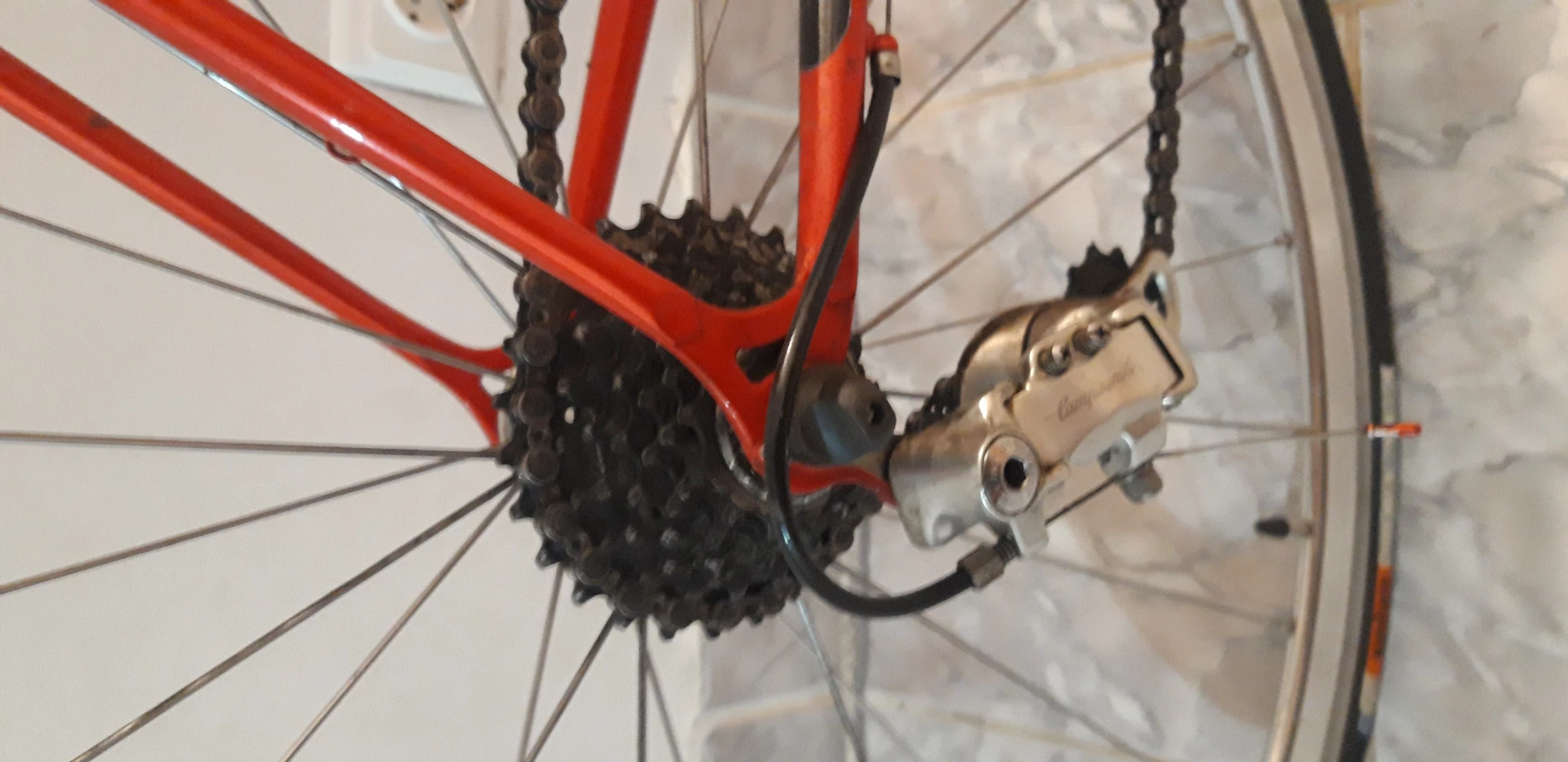 1. Cumpar set pinioane 8 viteze Campagnolo