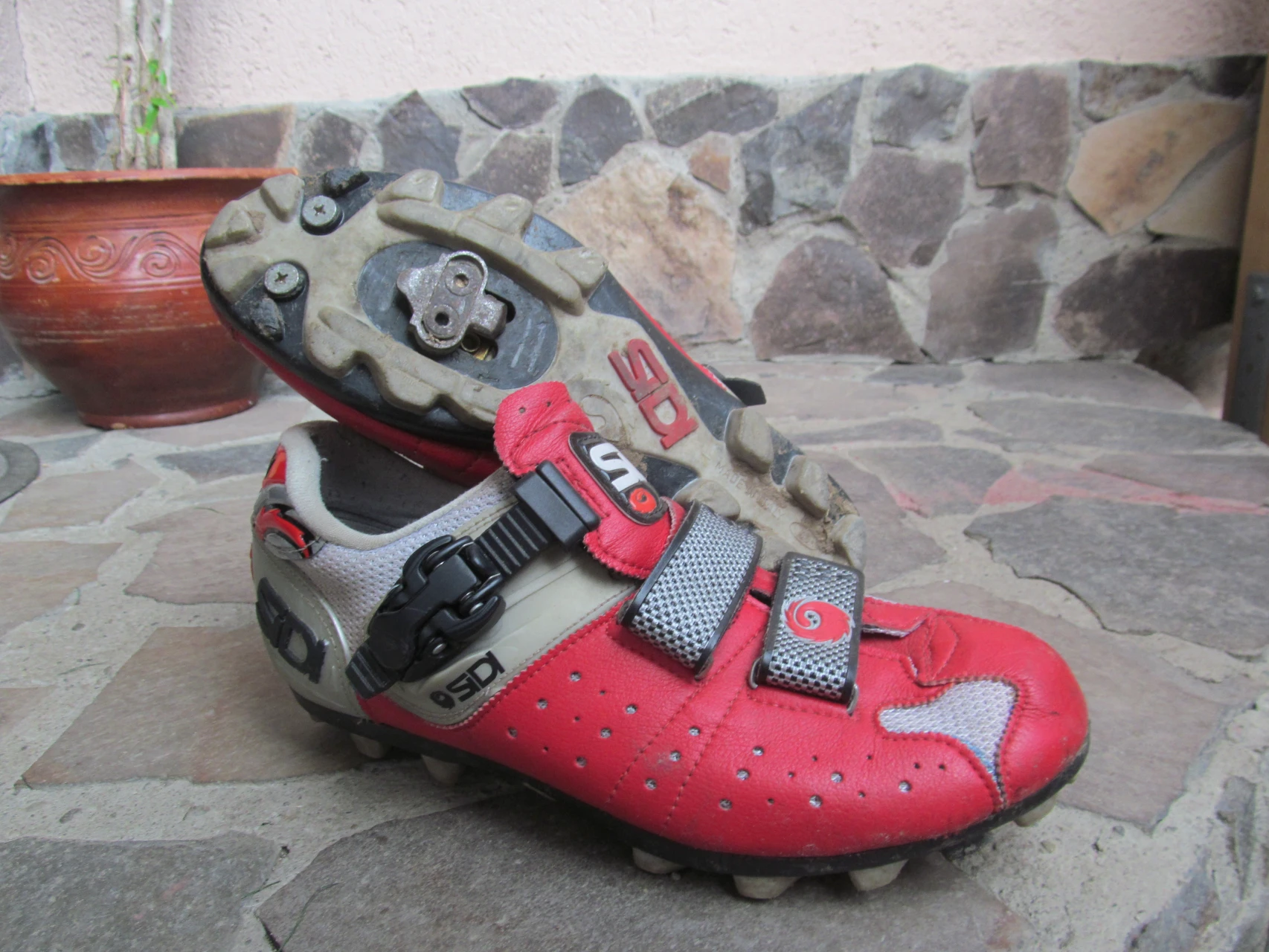 1. Pantofi Sidi nr 41, 24.8 cm