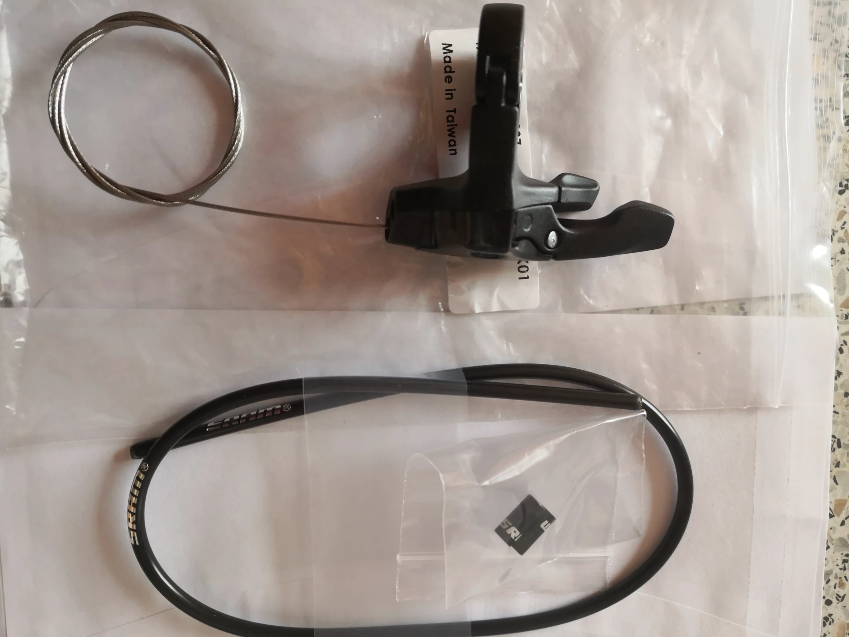 1. Rockshox RM Oneloc Sprint Tall Right Fork