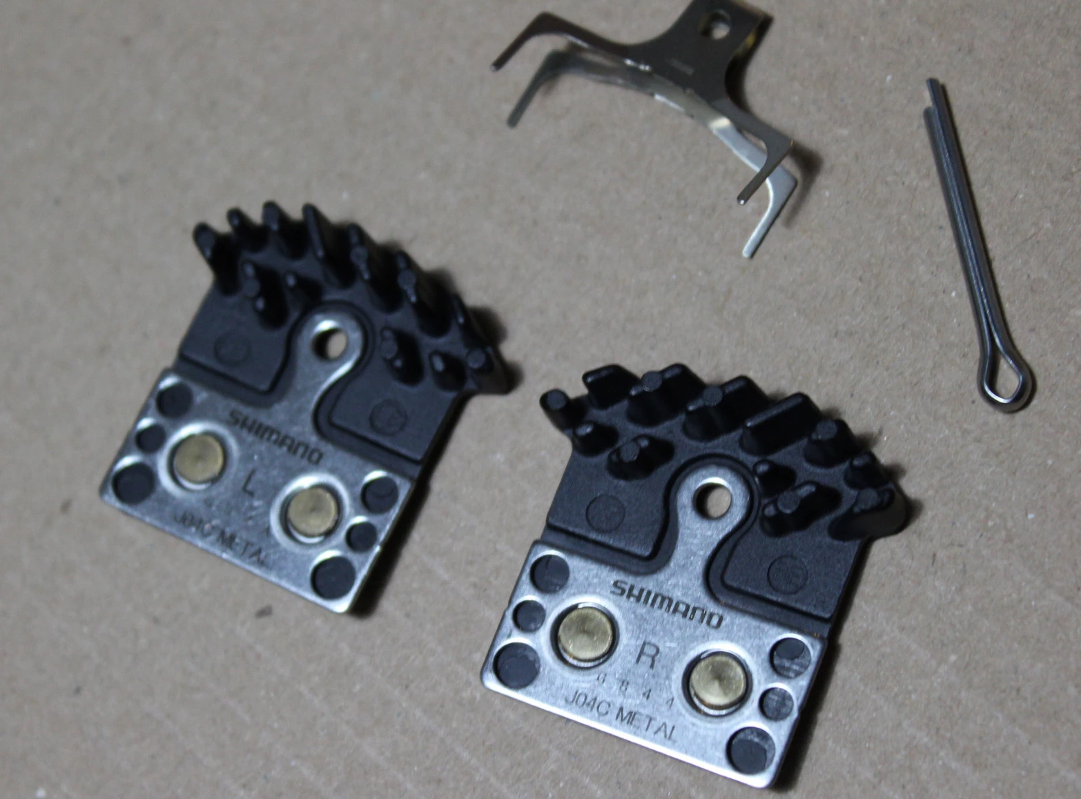 2. Shimano J04C Ice-Tech Metalic