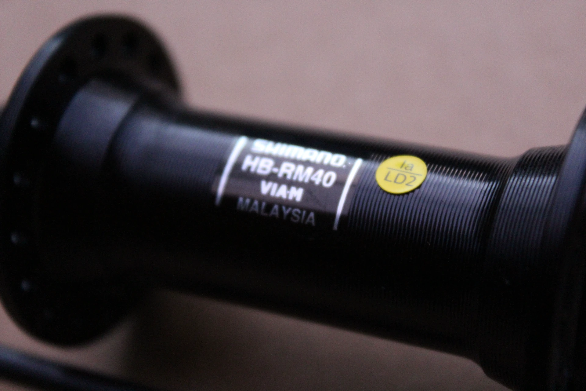 3. Shimano HB-RM40 fata 32-non disc