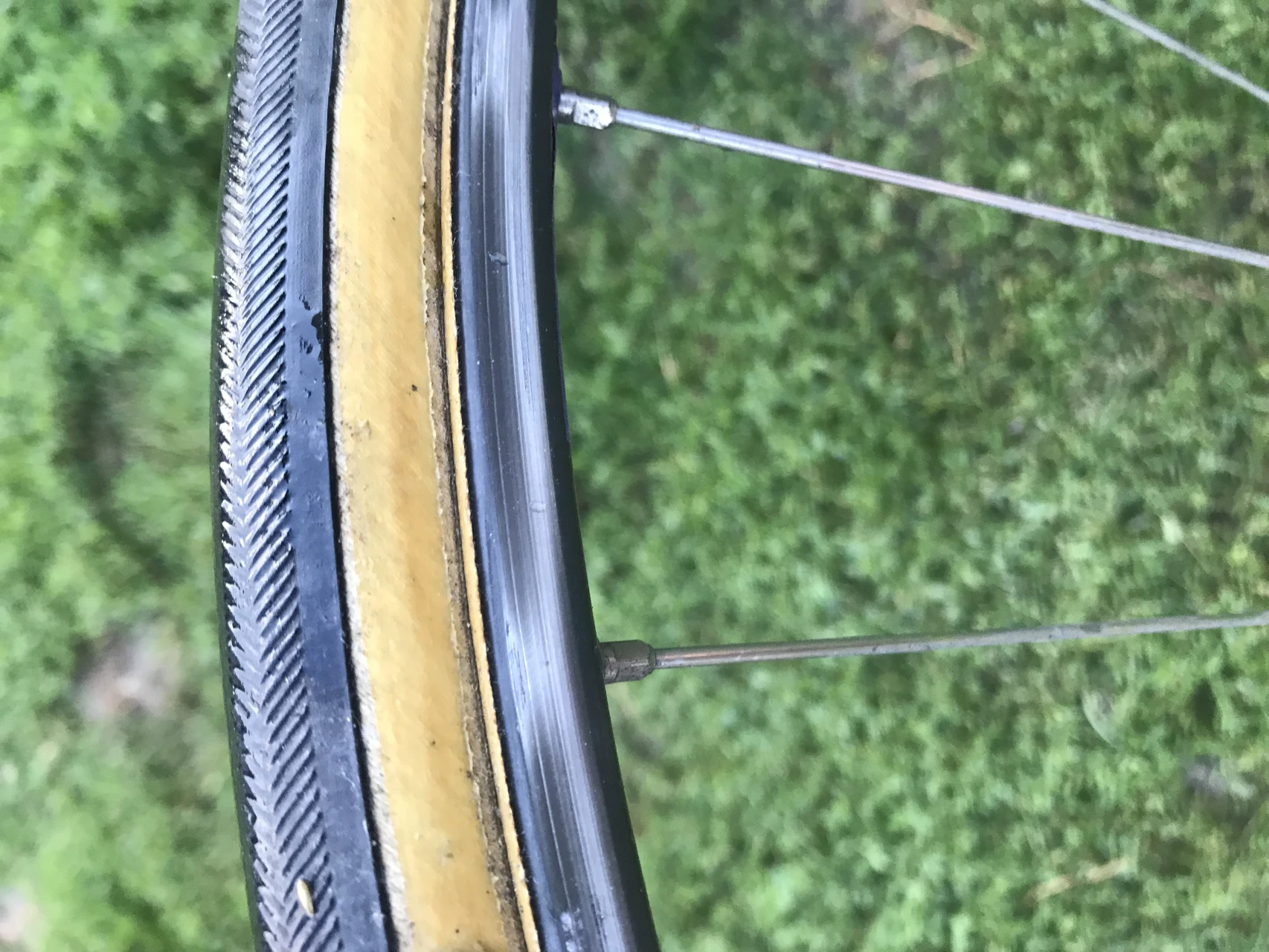 1. Roata spate mavic butuc campa record