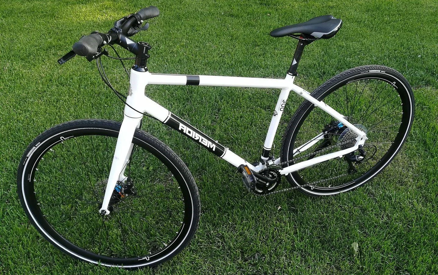 1. Merida Crossway Urban 300