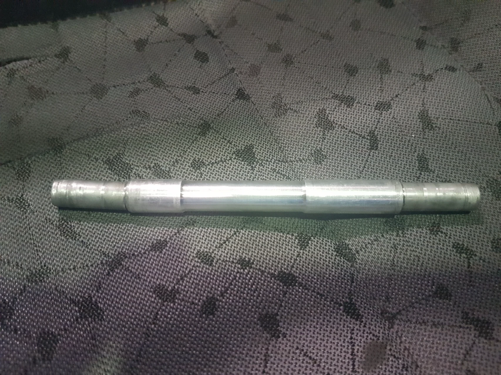 1. Ax spate aluminiu 135.