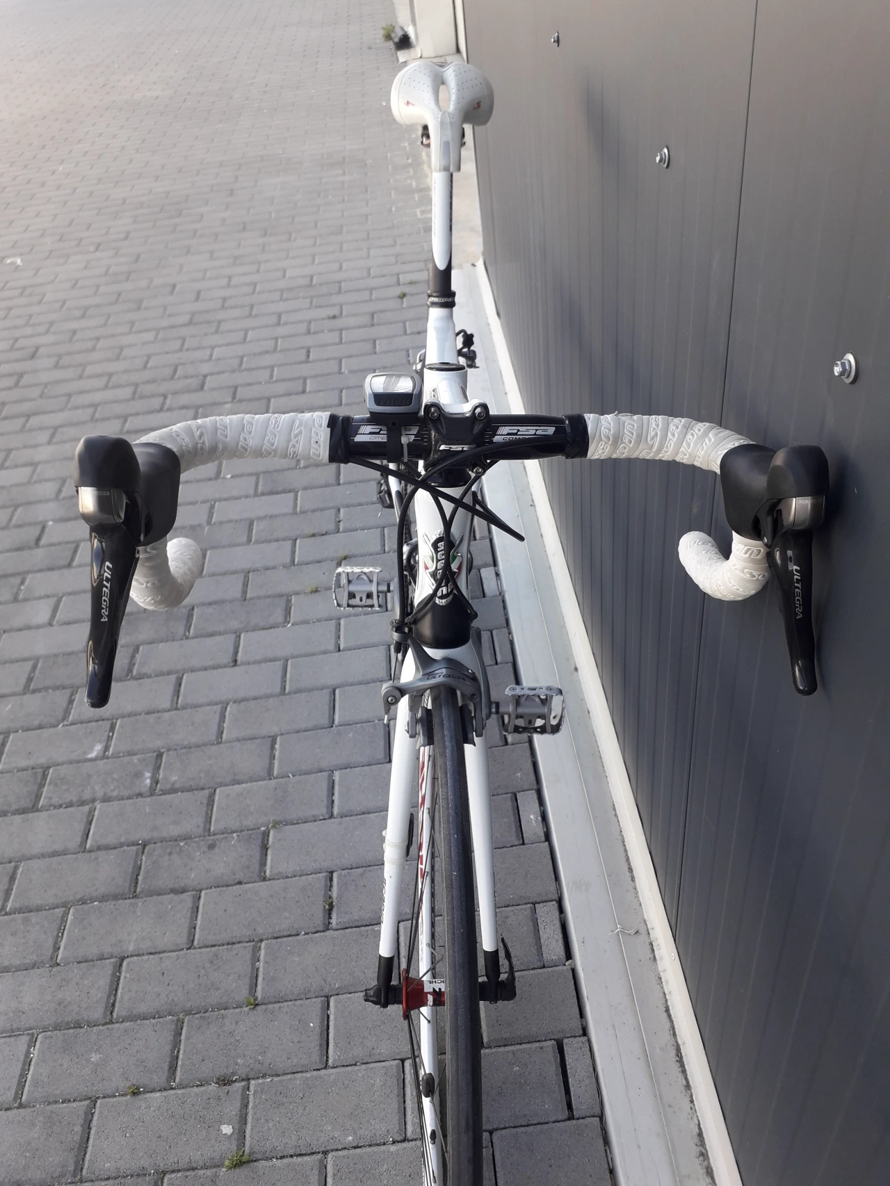1. Cursiera SCAPIN carbon, ultegra