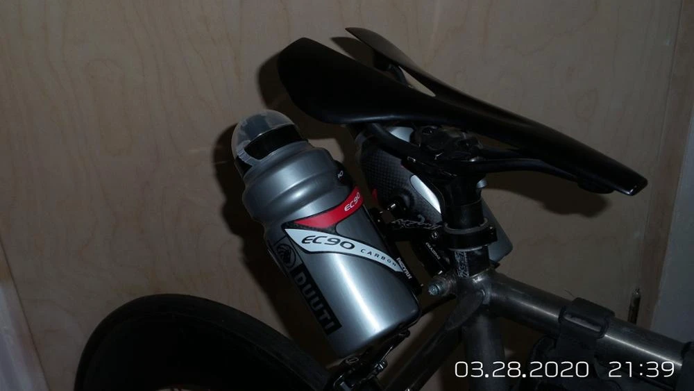 6. Dublu adaptor suport bidon si rezerva CO2