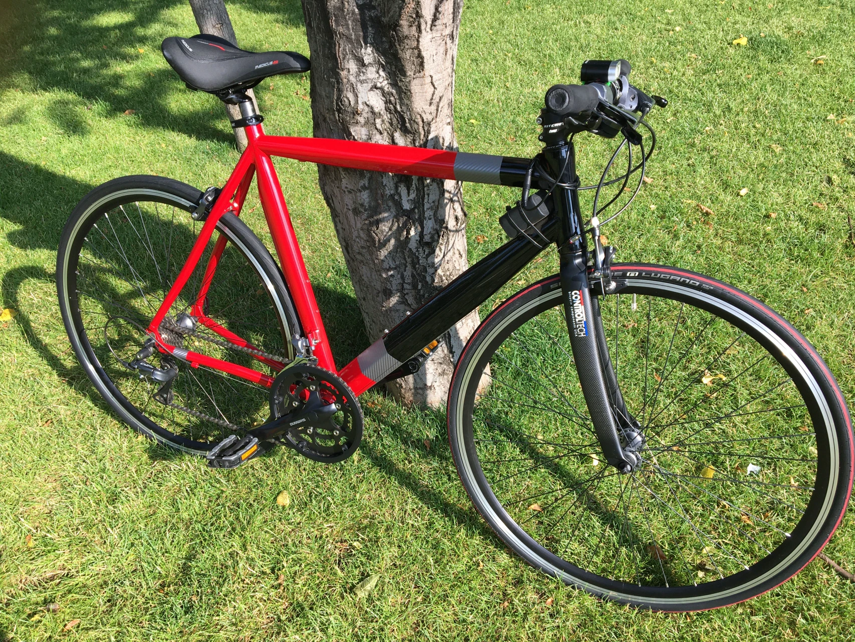 7. Bicicleta de oraș făcută pe piese 9. kg aproape noua . Bucuresti sectoru 2