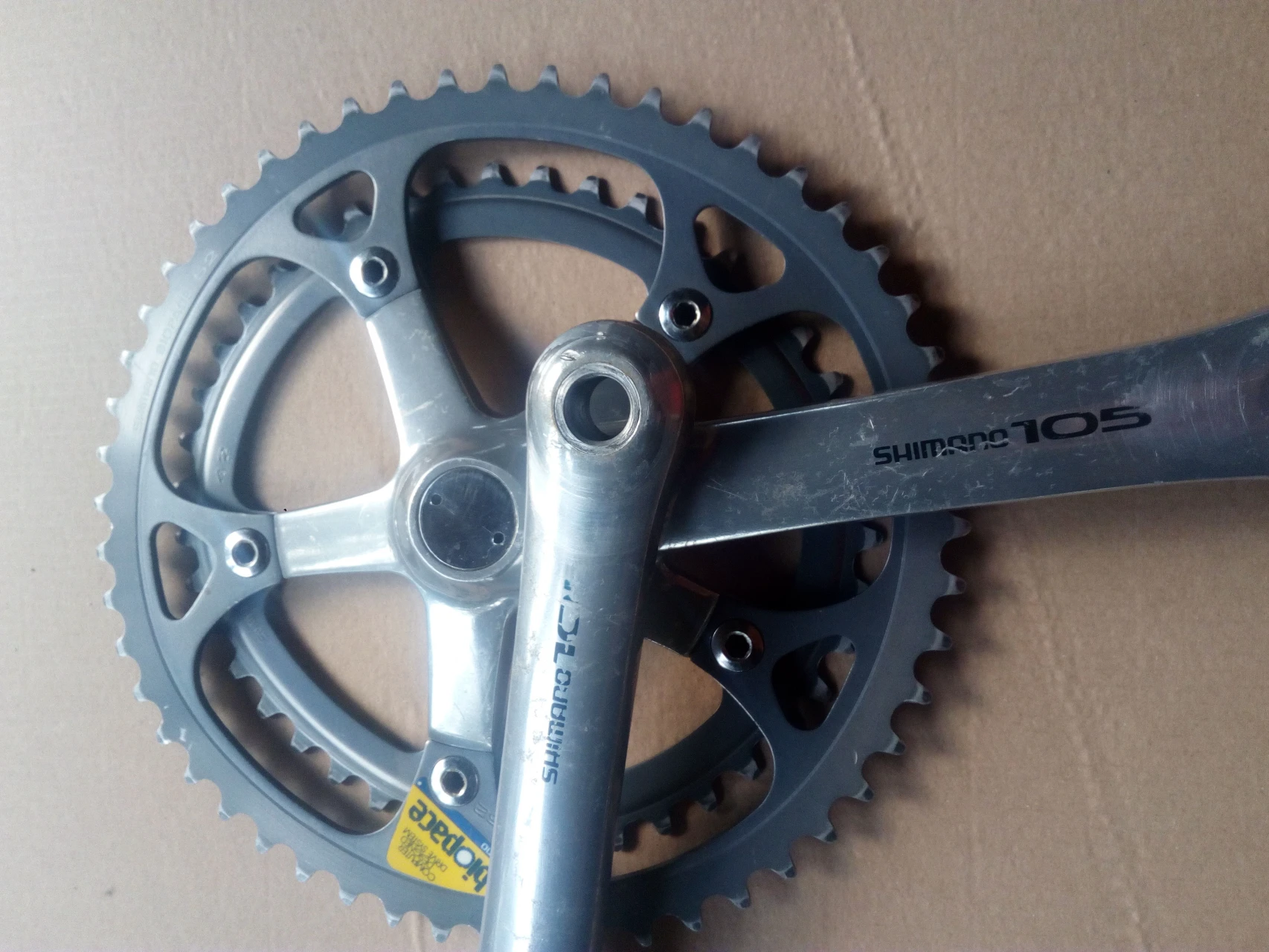 1. Angrenaj Shimano 105 foi ovale