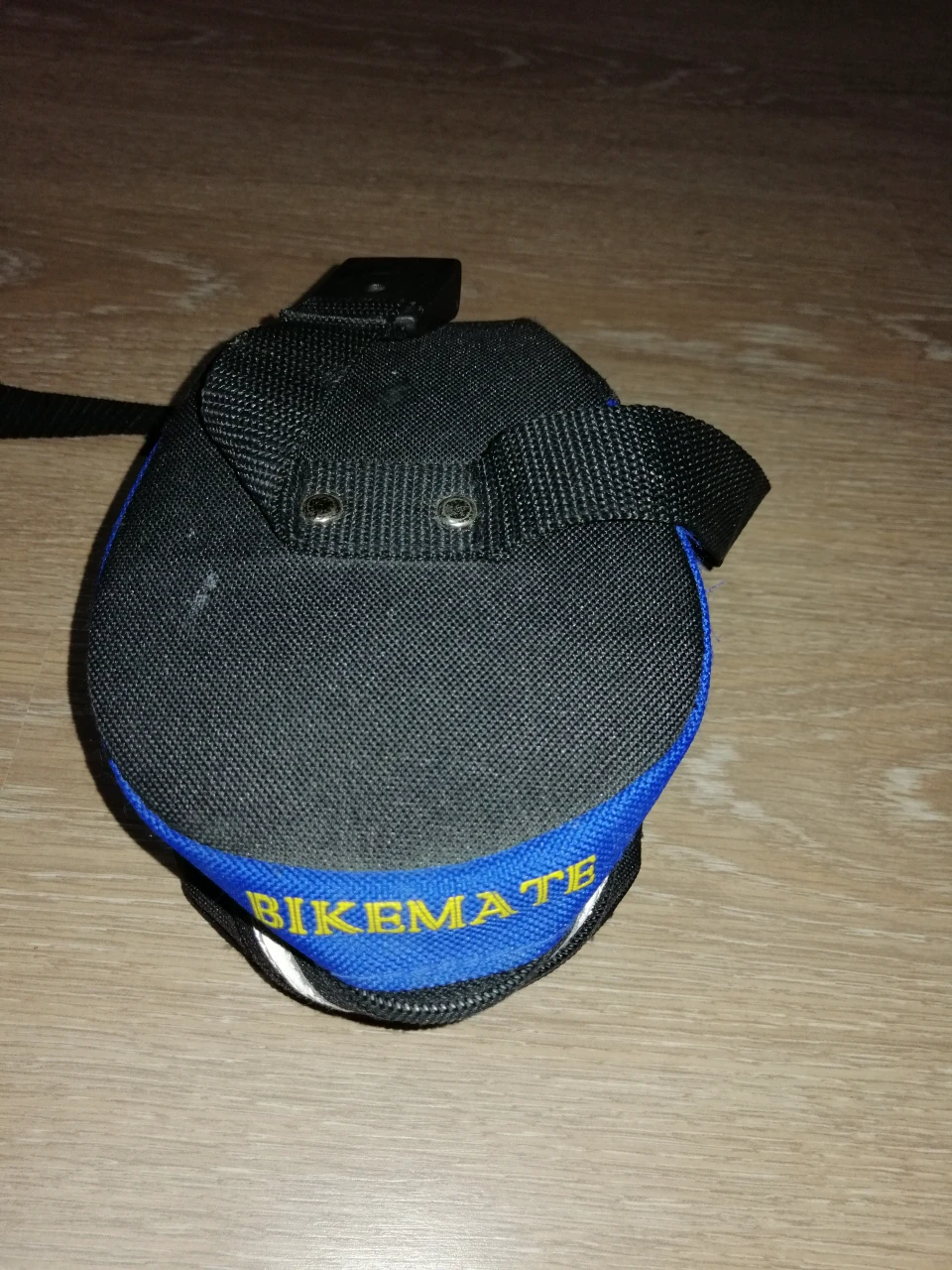 3. Borseta tija sa BikeMate, in stare buna