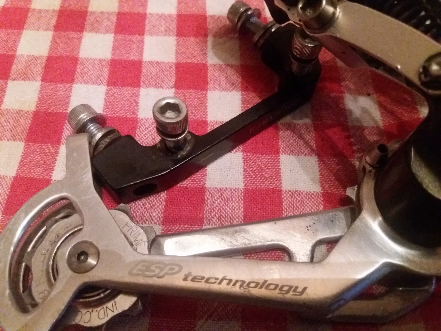 1. SRAM X0 / XO ESP Technology - schimbator pinioane - 3x9s