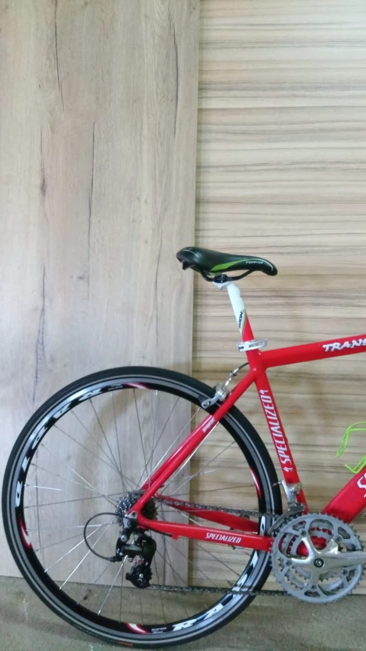1. Bicicleta Trekking