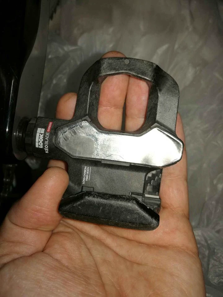 4. PEDALE LOOK KEO CARBON Blade 230 g perechea 16