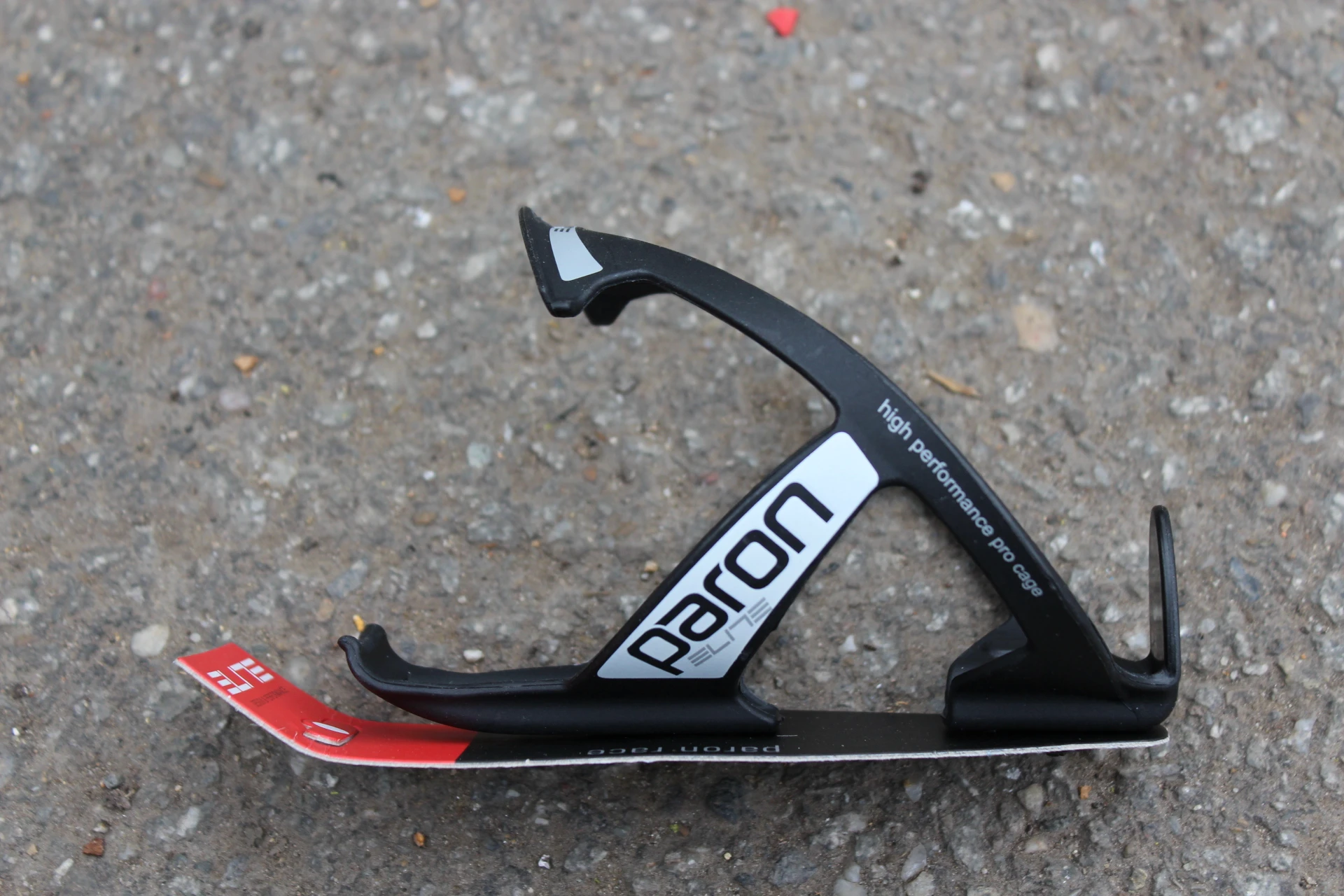 4. Elite Paron Race - suport bidon MTB/Road negru