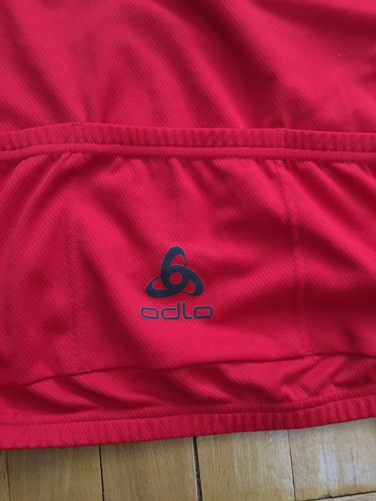 1. Tricou Adlo