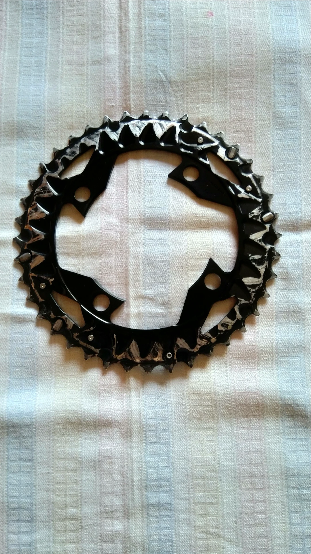 1. Foaie Shimano Deore 40T 96 BCD