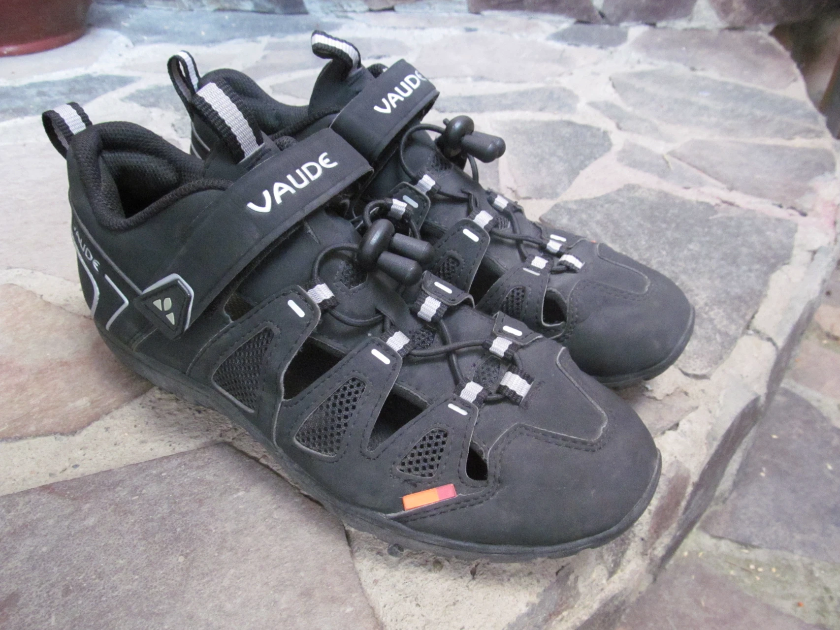 2. Pantofi Vaude nr 41, 27 cm