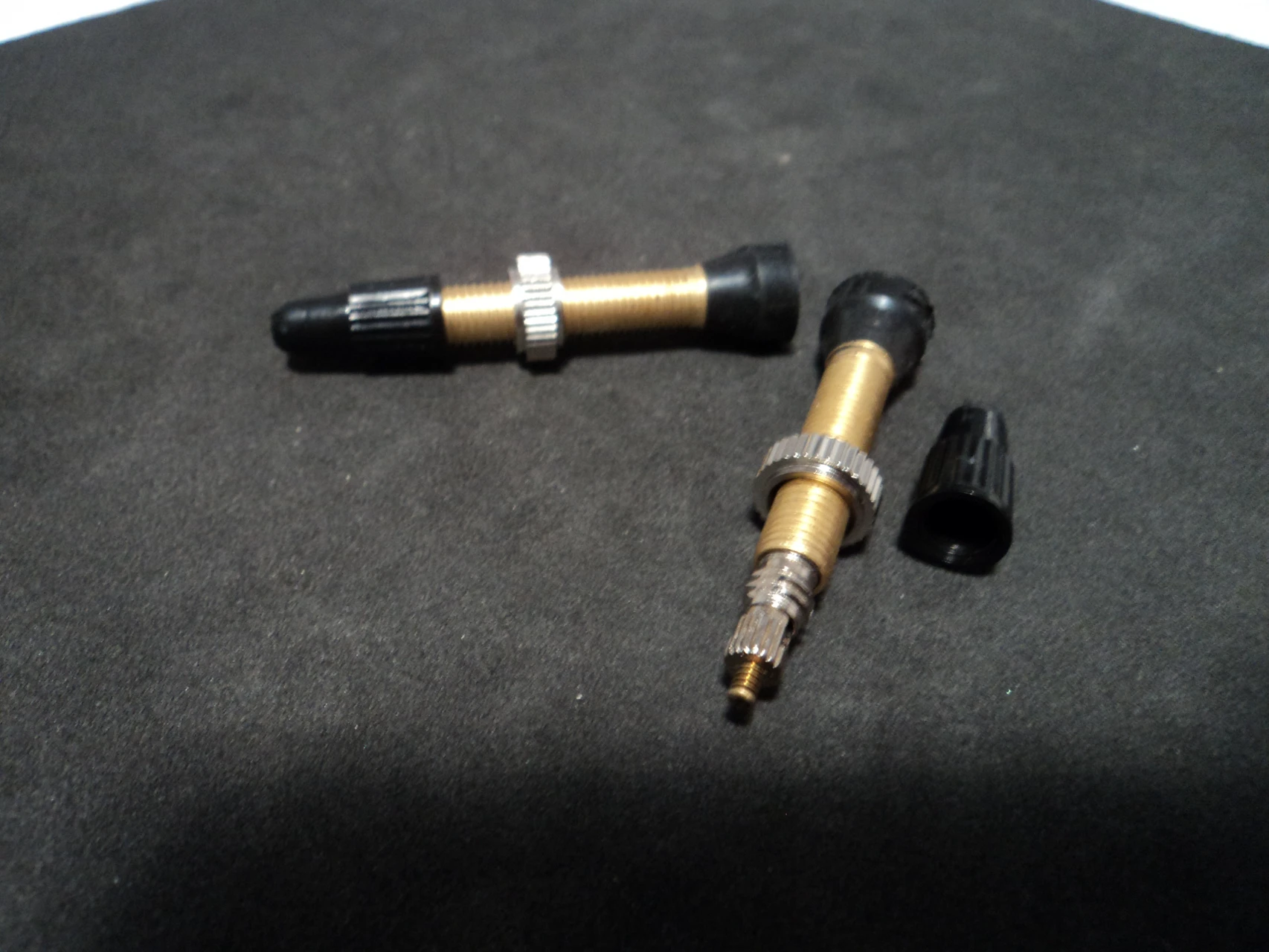 1. Valve tubeless 30 mm Cannondale