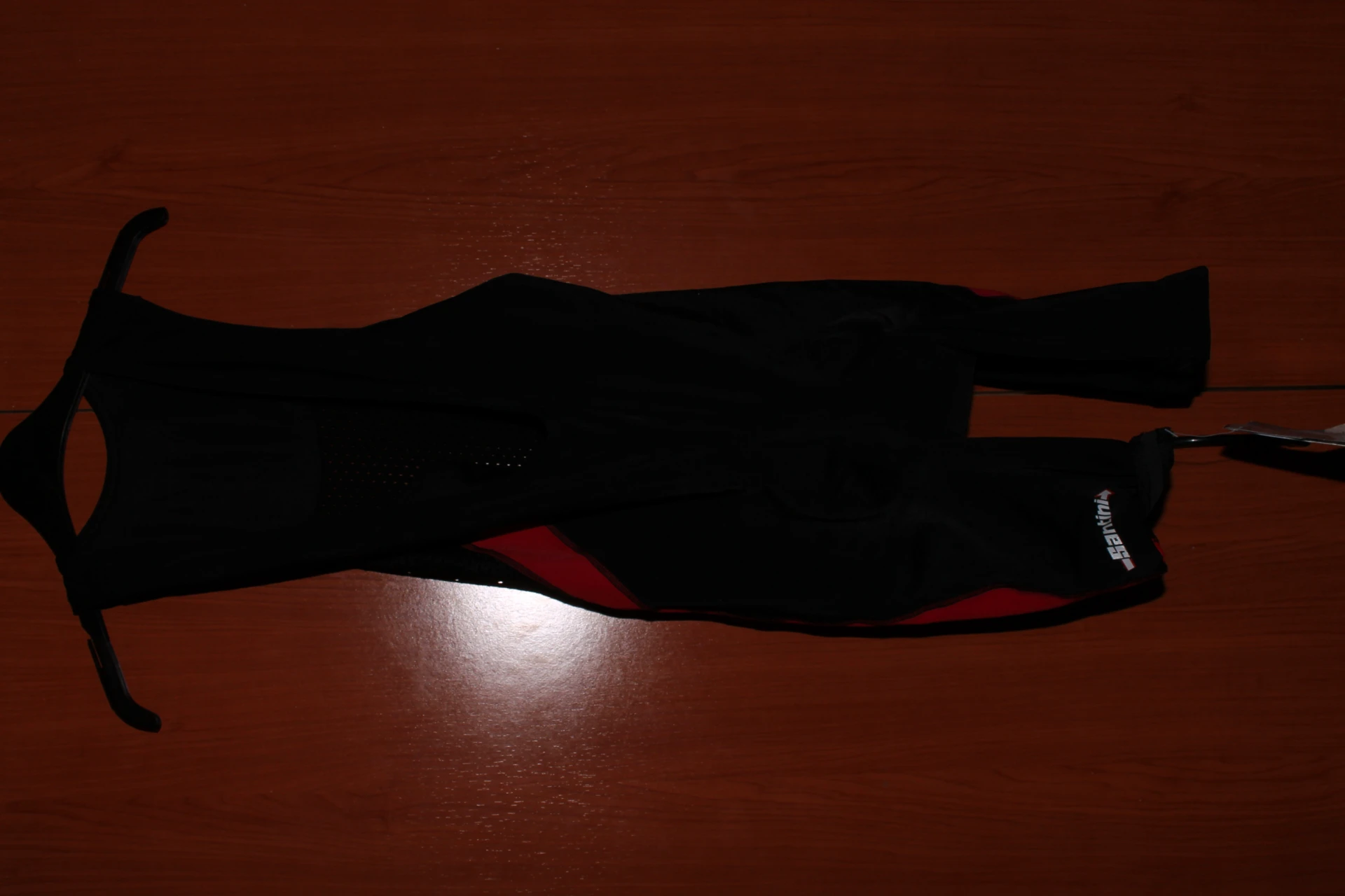 2. Pantaloni scurti Santini cu bretele si burete marime S cu eticheta