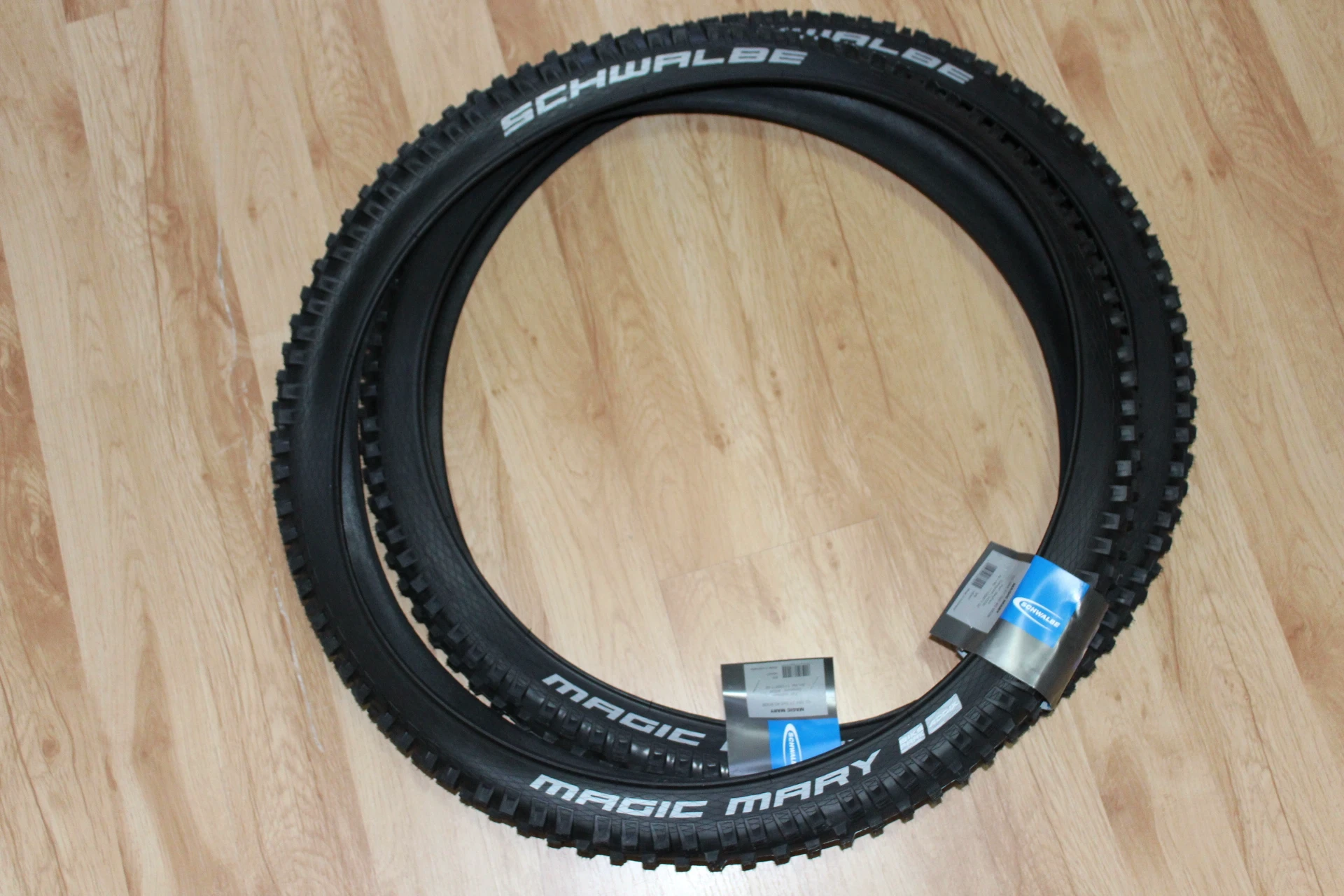 1. Schwalbe Magic Mary Addix TwinSkin 27.5x2.40 - sarma