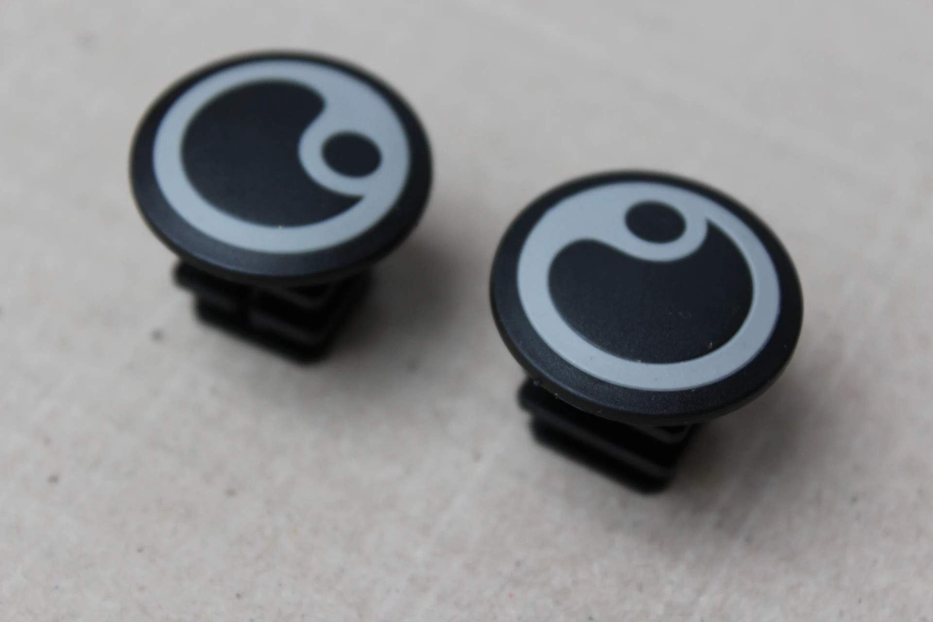 3. Ergon set dop manson GA2 Twistshift pentru ghidon