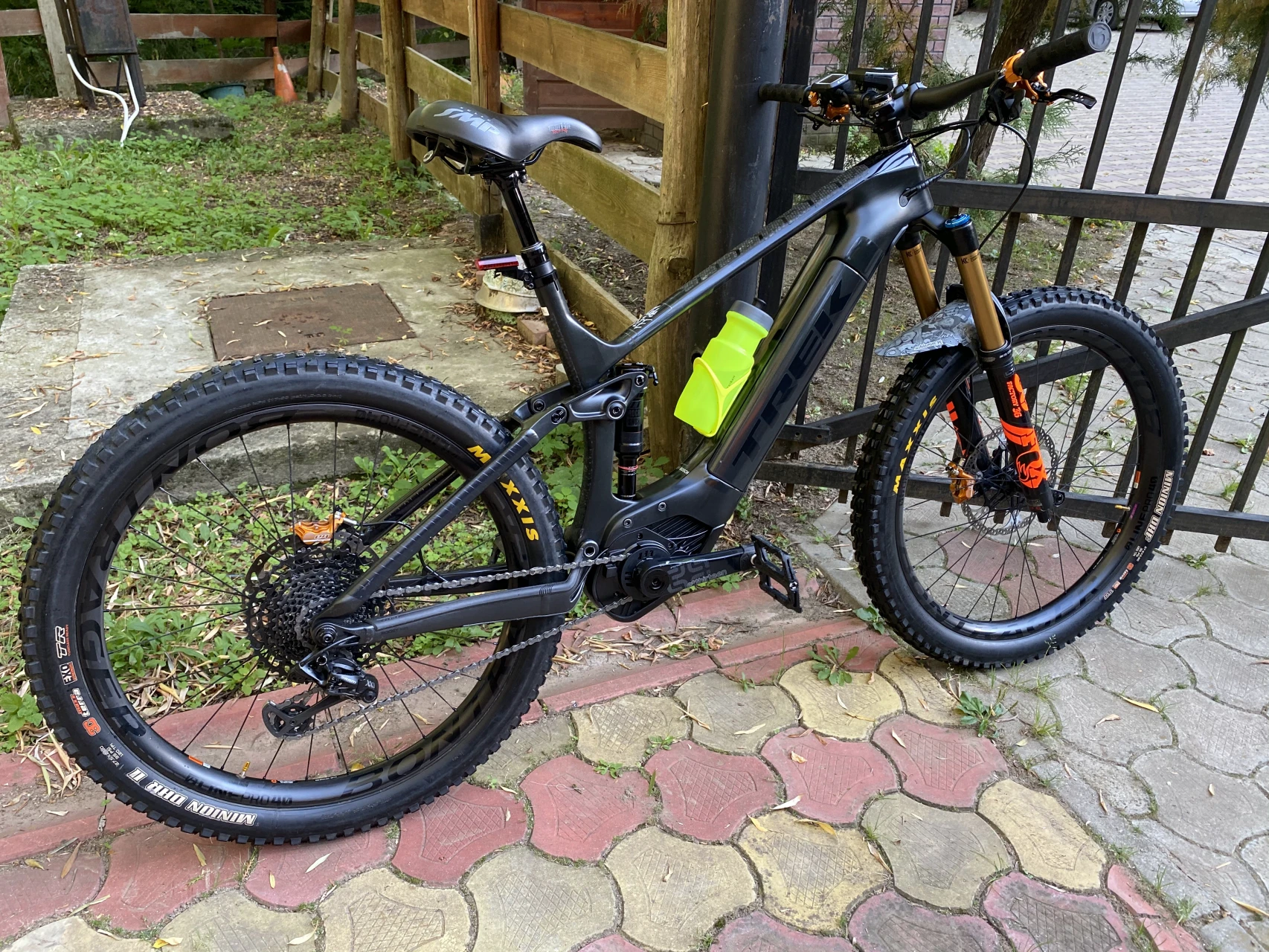 8. E-bike Trek Powerfly 9.9 Full Carbon