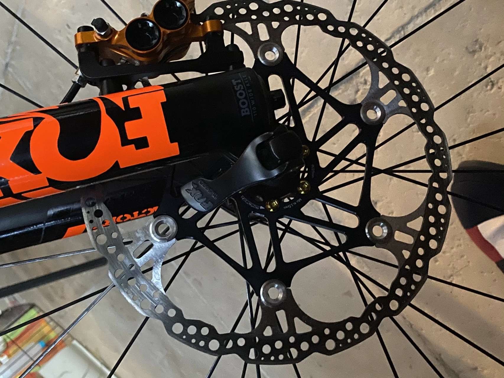 4. E-bike Trek Powerfly 9.9 Full Carbon