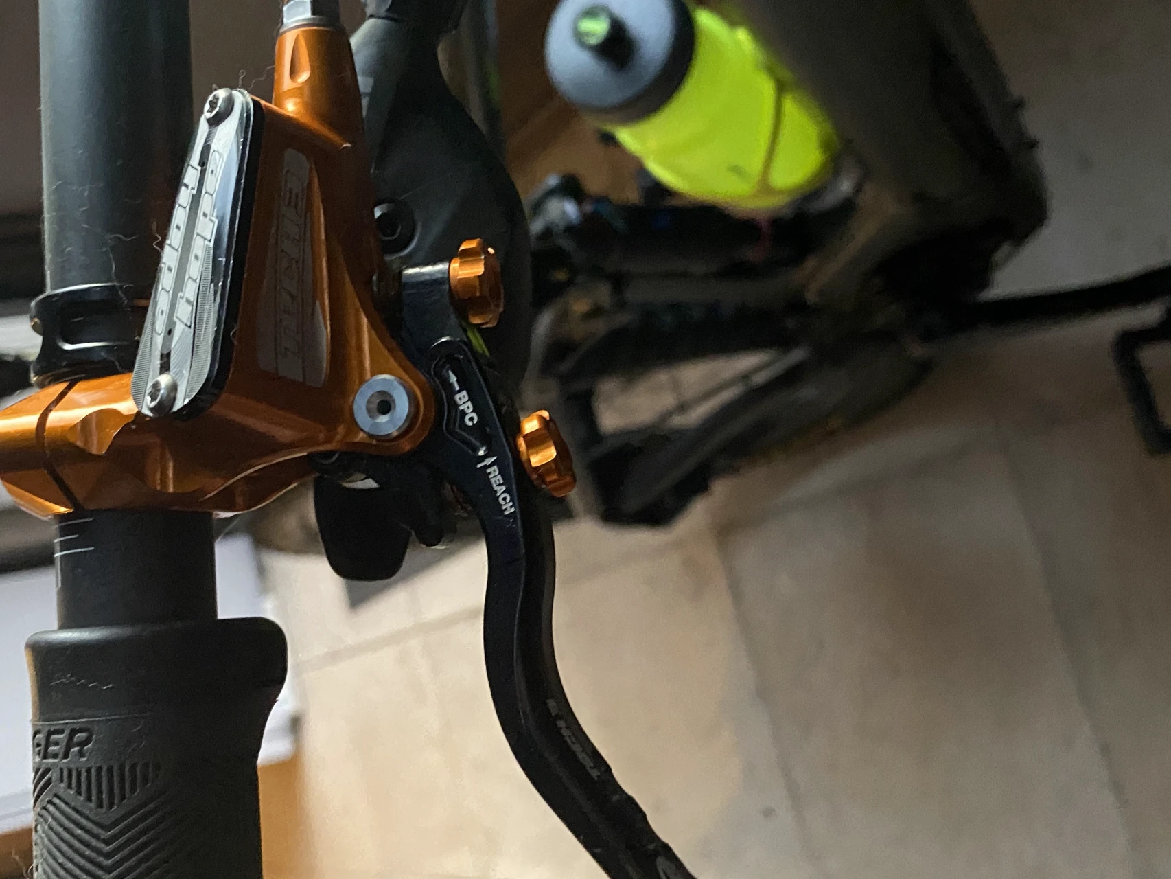 3. E-bike Trek Powerfly 9.9 Full Carbon