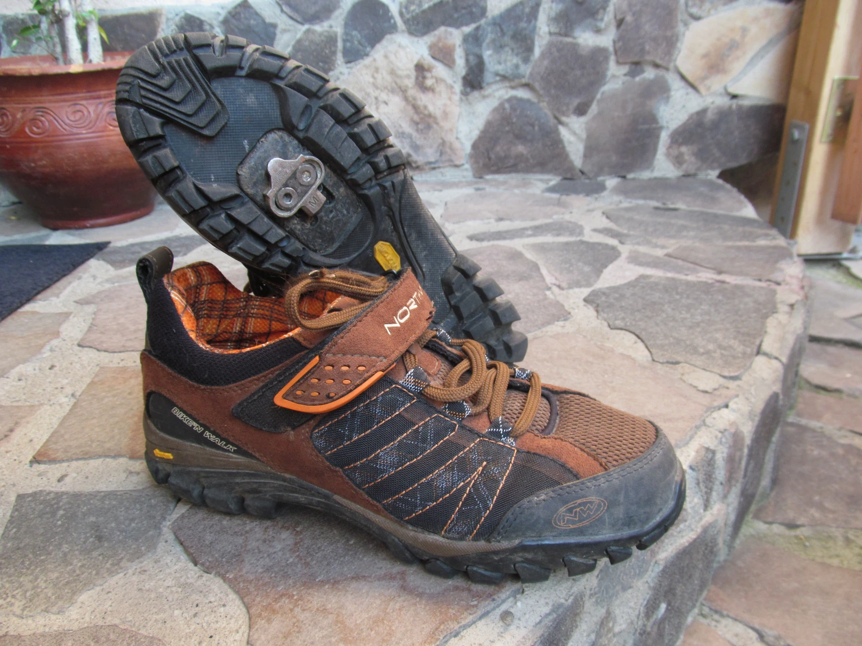 1. Pantofi northwave nr41, 27 cm