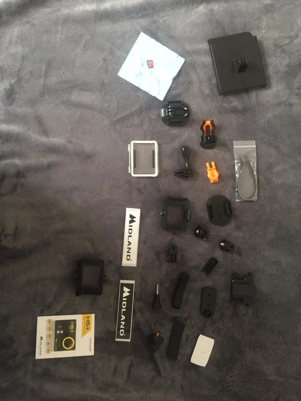 1. Camera video sport Midland H5+