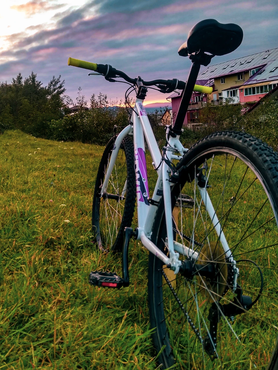 4. Btwin Rockrider 300
