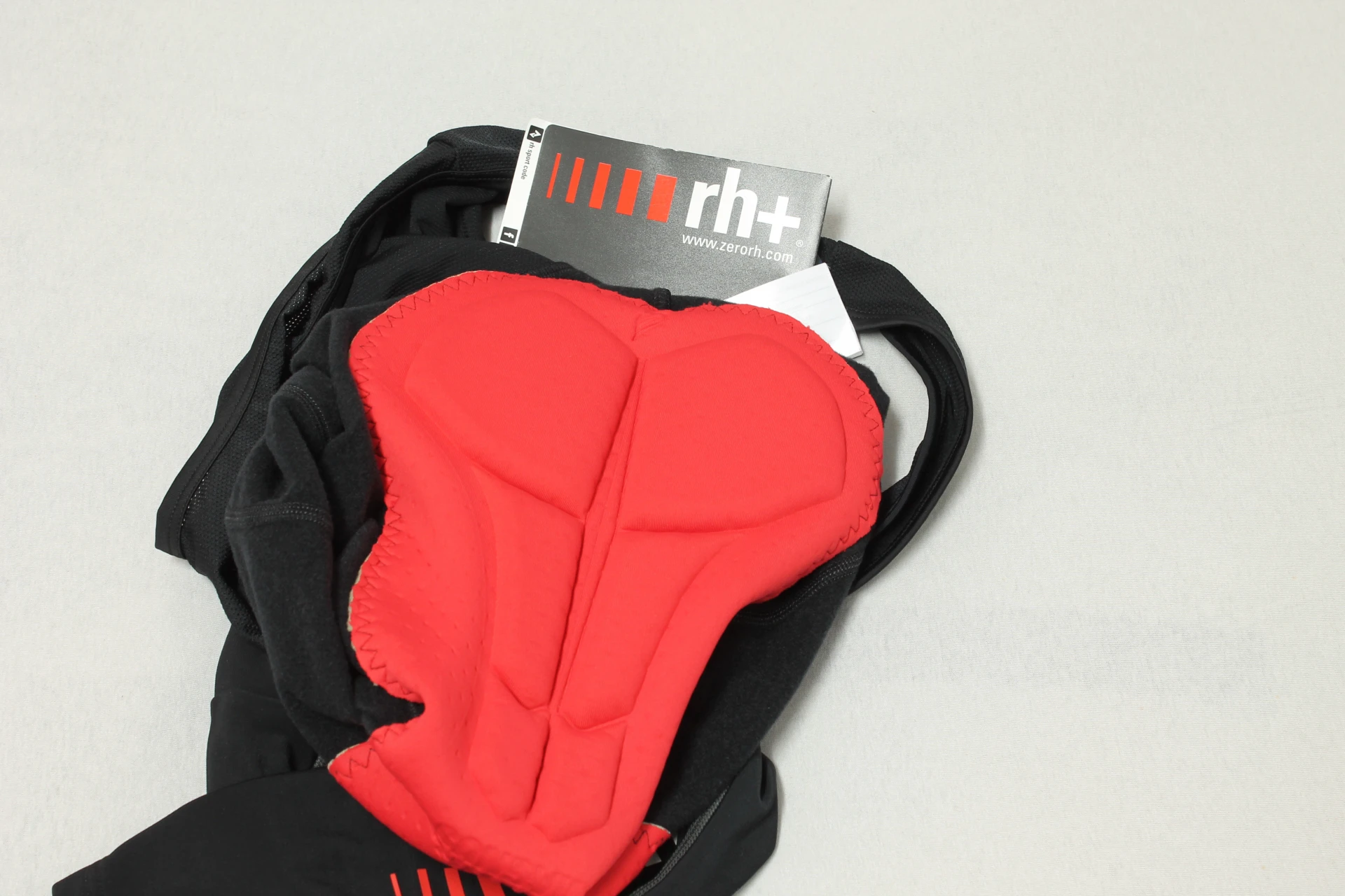 1. Pantaloni de iarna Zero RH+ black/red Reflex Marimi: M L