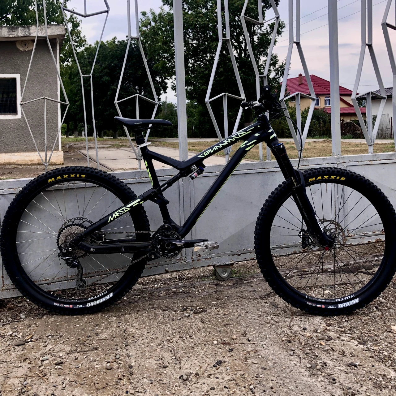 6. Commencal Meta AM V4 2015