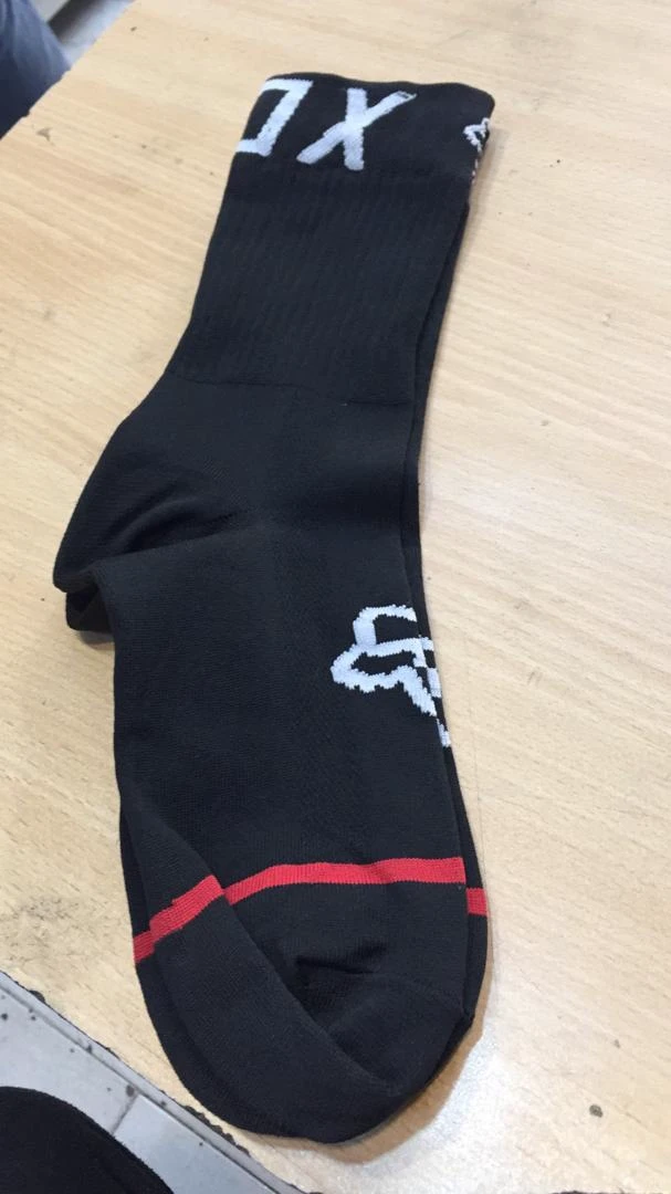 5. Sosete ciclism replica Fox , Specialized , negru rosu verde galben