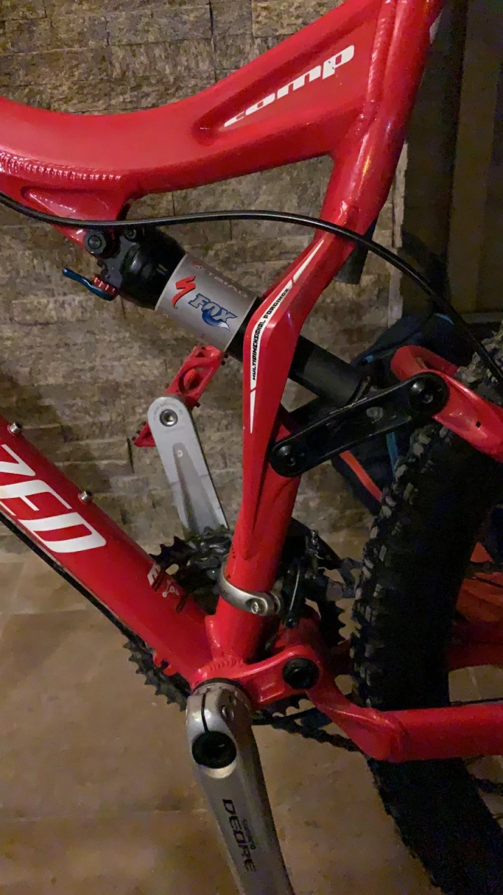 1. Specialized FSR StumpJumper Competition