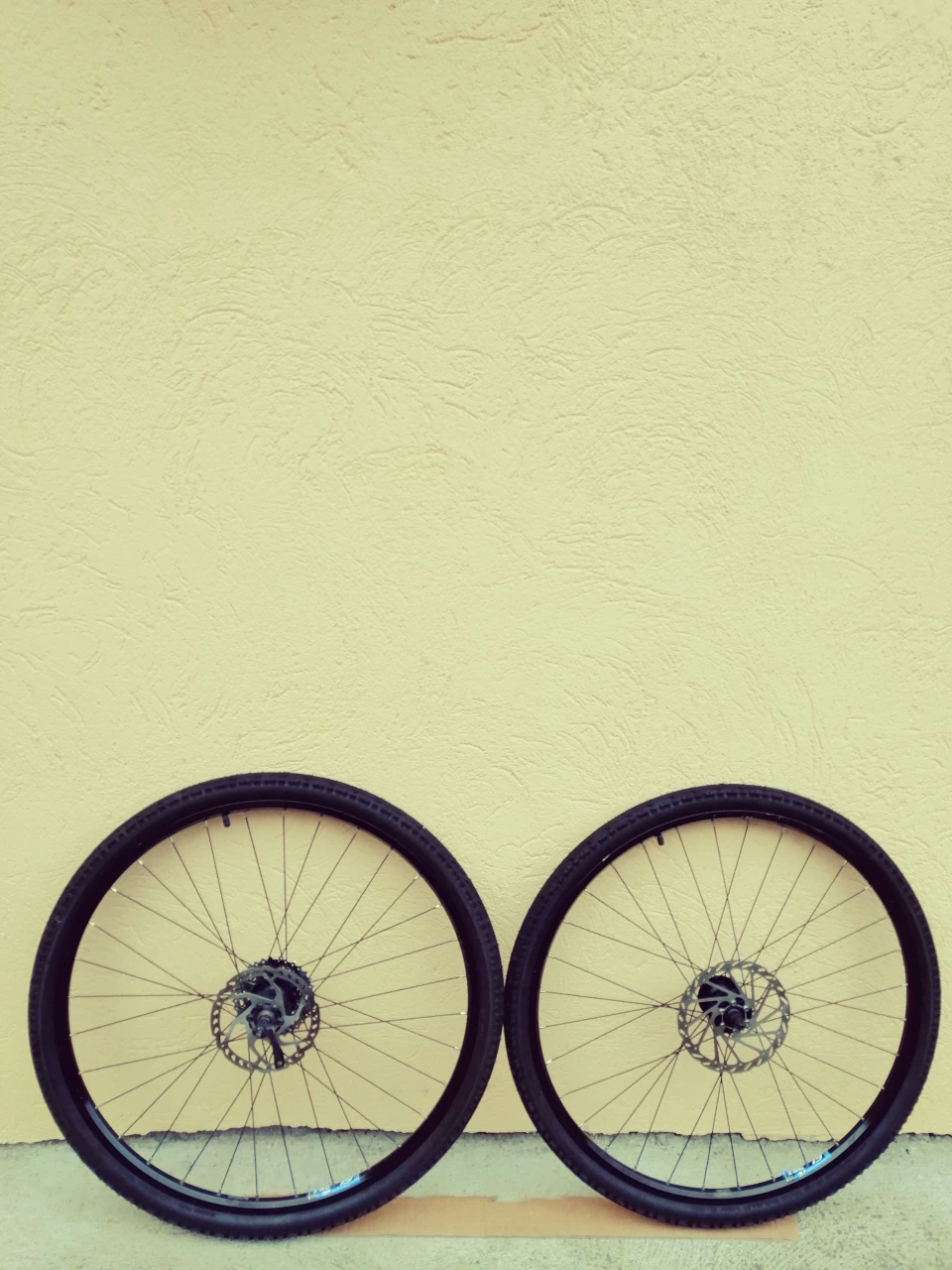 1. Bicicleta Set Roti 28"Inch