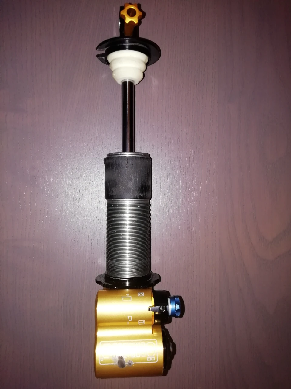 1. Ohlins TTX 22 M
