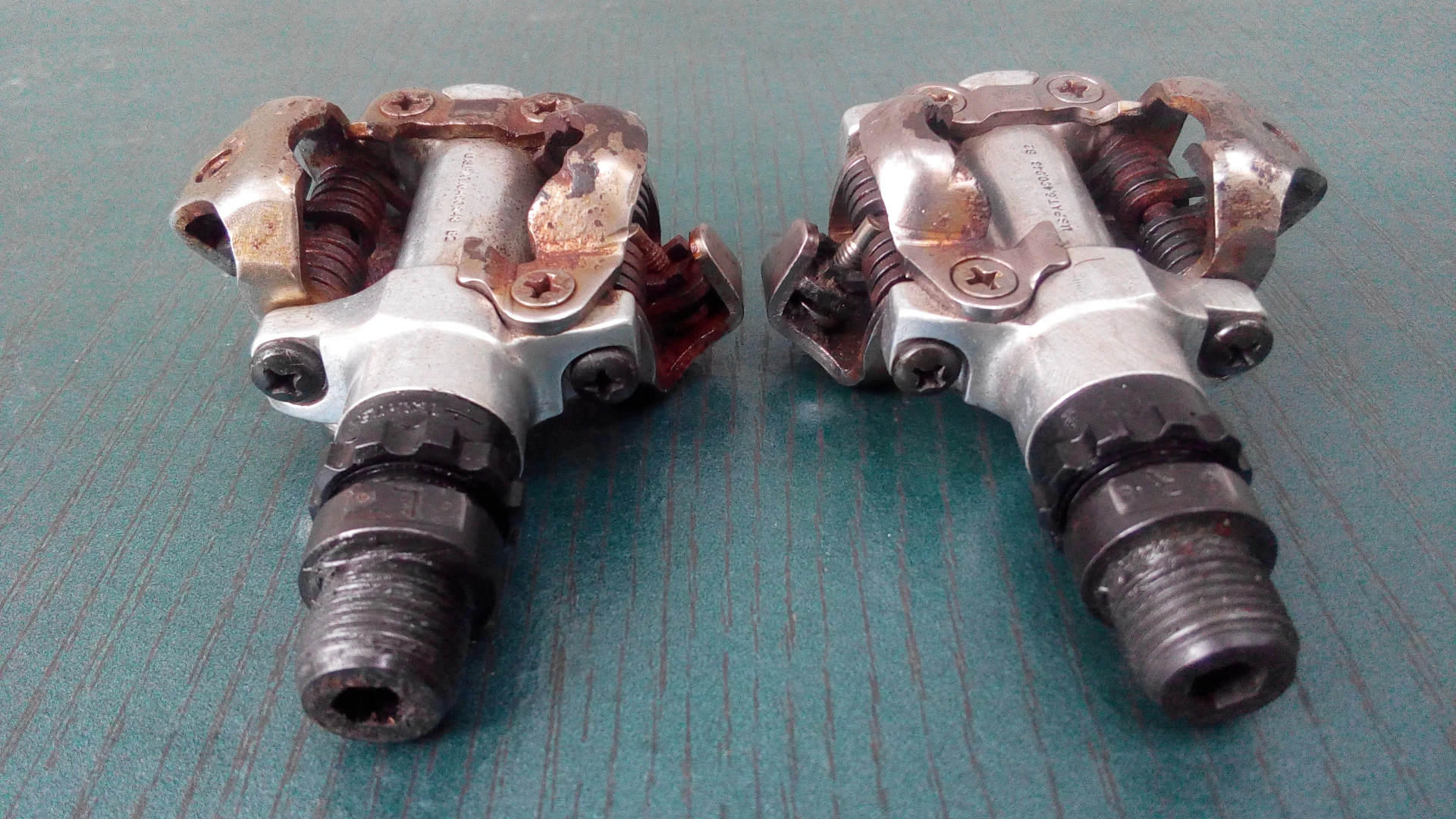 3. Pedale spd Shimano cursiera mtb