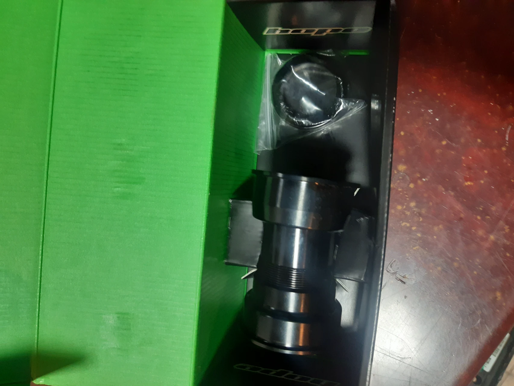 1. Monobloc hope pressfit