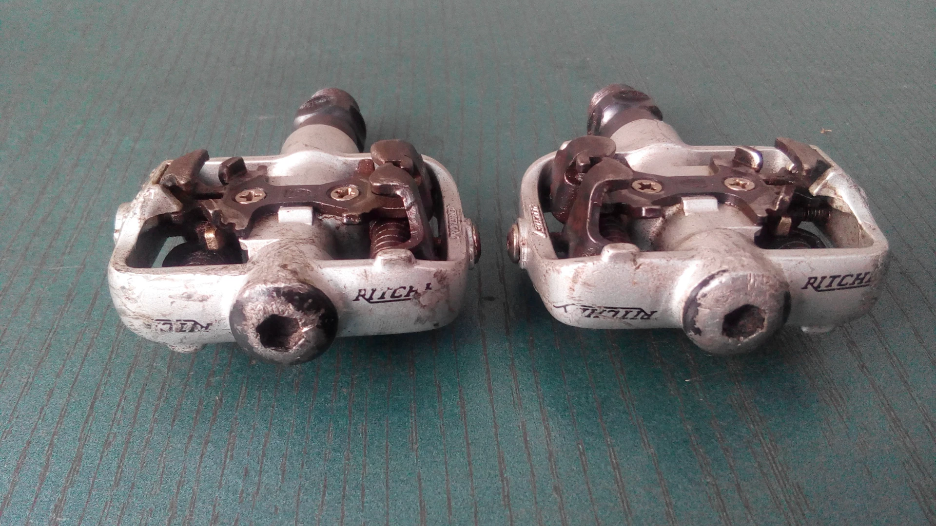 4. Pedale Ritchey mtb