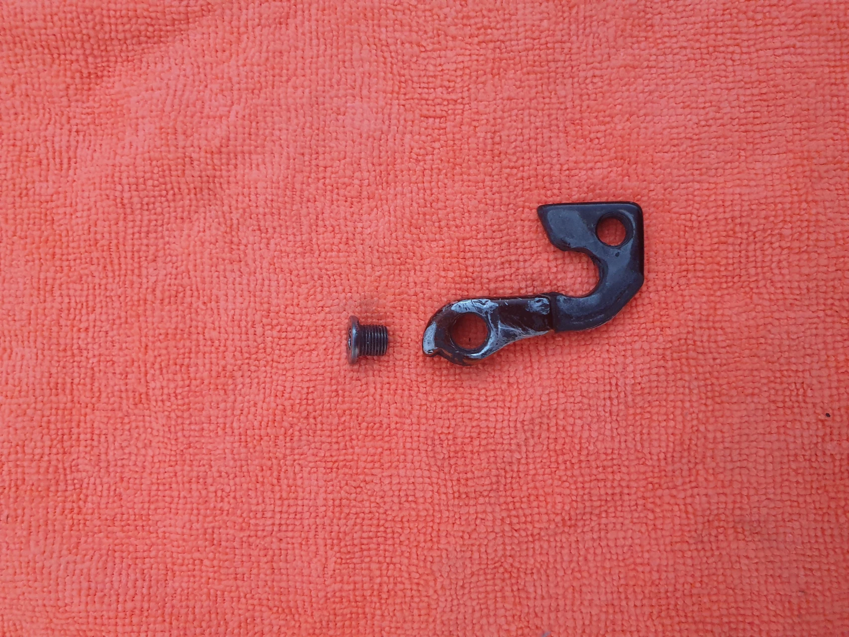 1. Ureche cadru GT